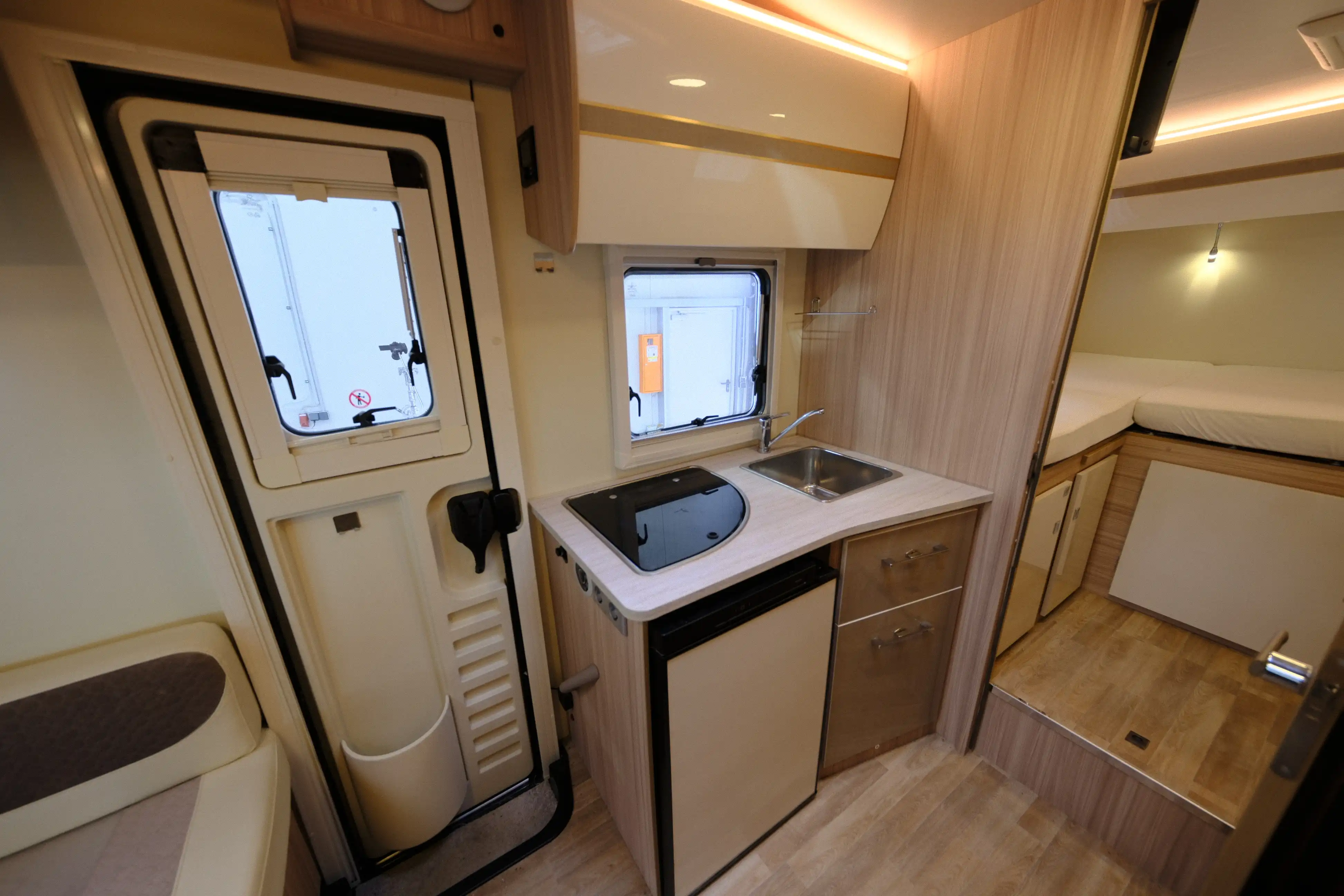 AHORN Camp 690 Plus-New Face Edition